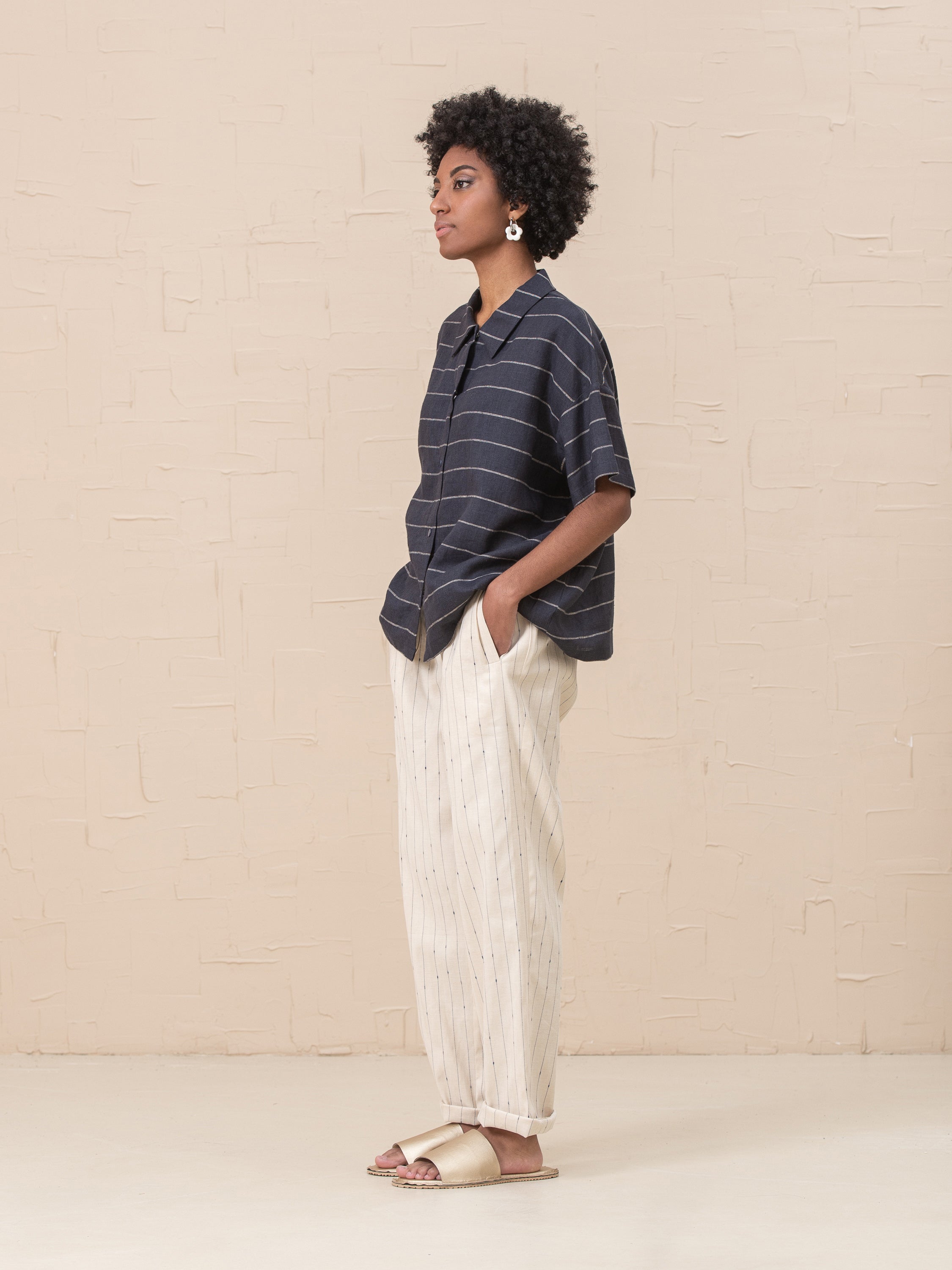 Short Sleeve Olivia Shirt in Striped Linen