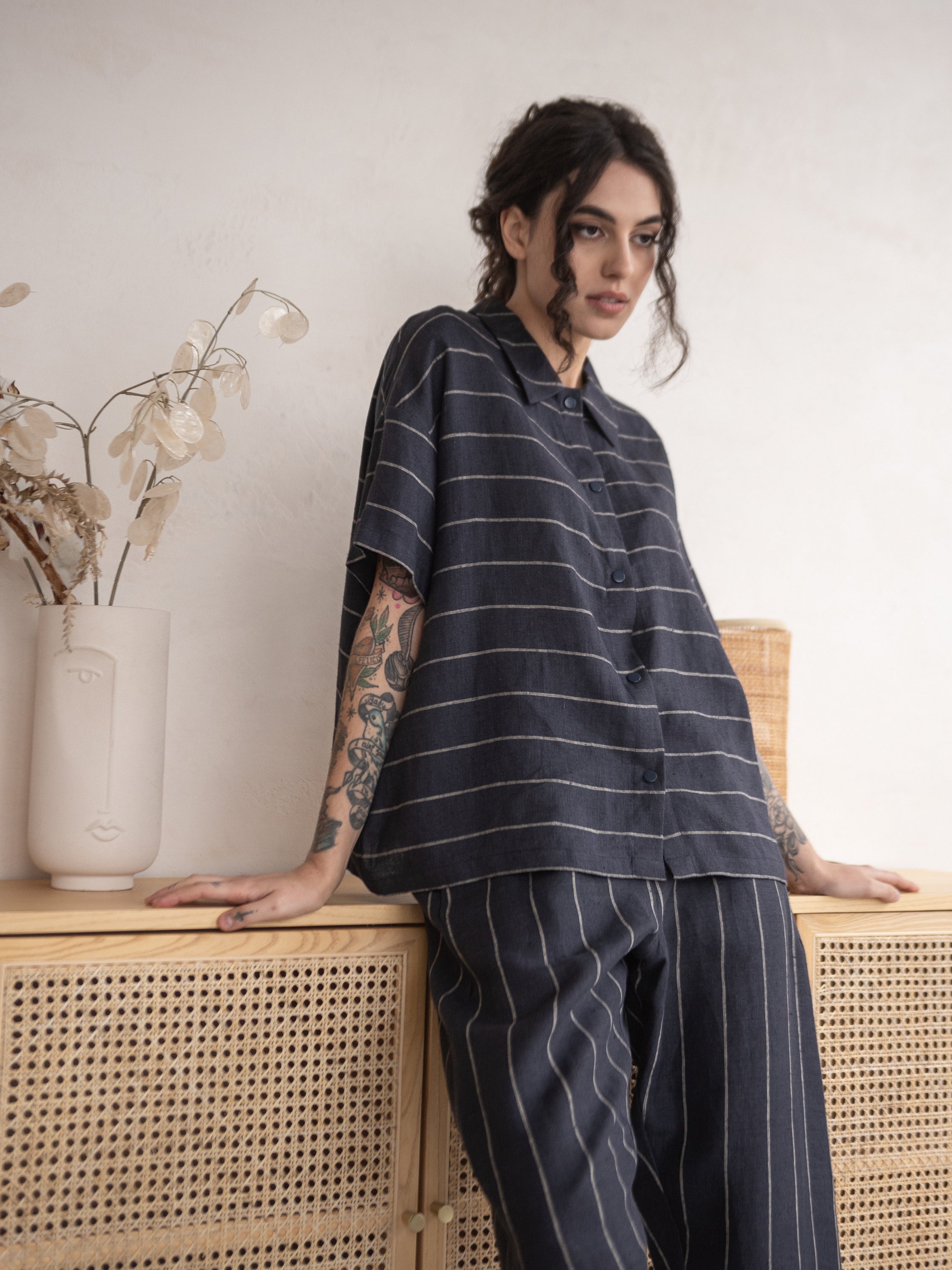 Short Sleeve Olivia Shirt in Striped Linen